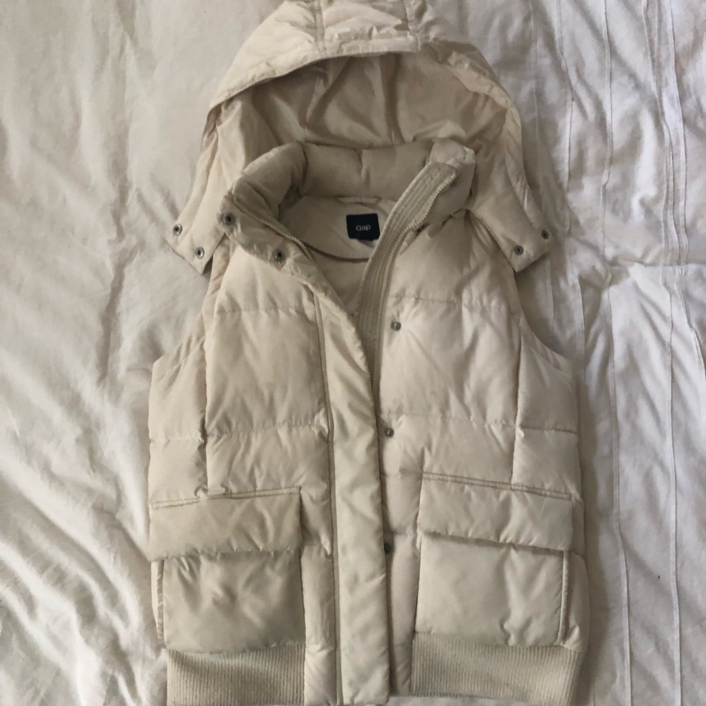 Gap down vest